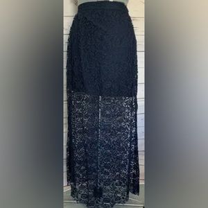 NWOT Abercrombie and Fitch women's Navy blue maxi Lace Skirt with slit